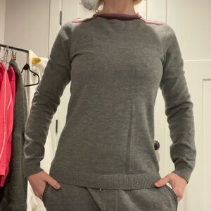 Simons TWIK Gray Crewneck Sweater with Burgundy and Pink Stripes